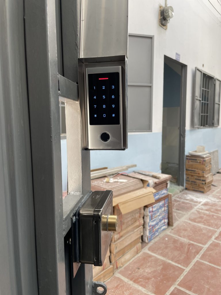 Khóa Vân Tay Nhà Trọ HF1 Tuya