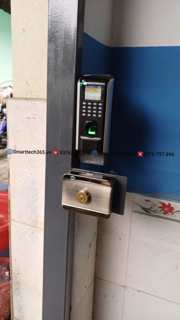 Khóa Vân Tay Nhà Trọ SF200