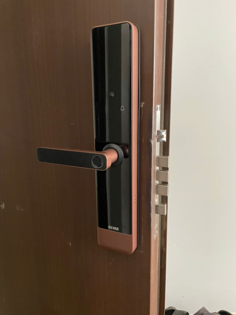 Khóa vân tay cửa gỗ SICHER S39B
