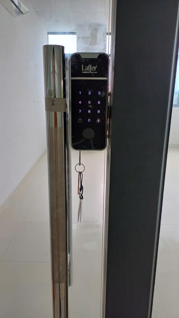 Khóa Vân Tay Cửa Kính LAFFER G05 - Cửa 1 Cánh