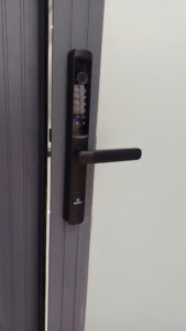 Khóa Vân Tay Cửa Nhôm Giá Rẻ Tại Bình Dương