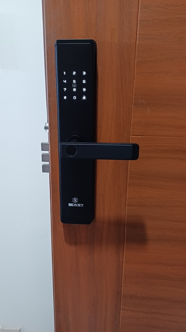 Khóa vân tay Cửa Gỗ Seakey F38B