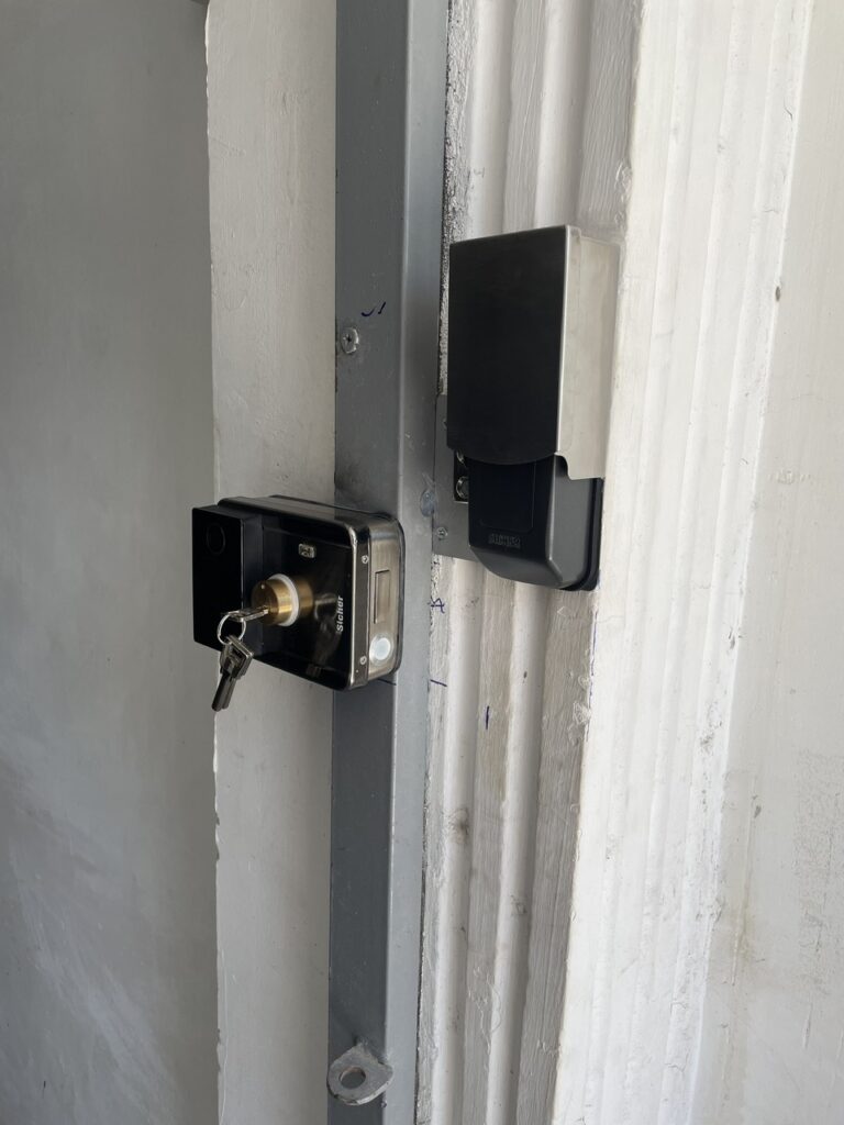 Khóa Cổng Vân Tay 2 Chiều Sicher FE1 Cửa Lùa 