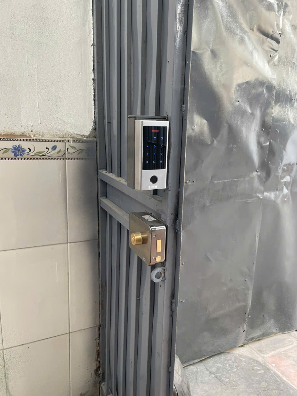 Lắp Đặt Khóa Vân Tay Nhà Trọ Tại Dĩ An