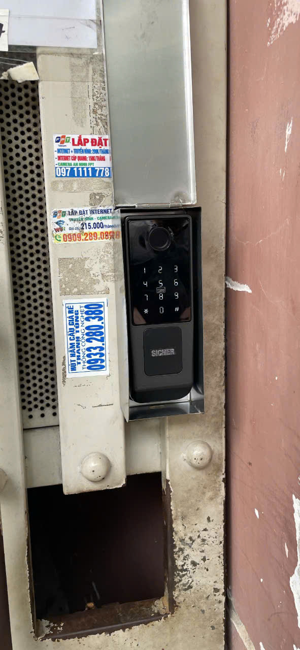 Lắp đặt khóa vân tay nhà trọ tại Dĩ An