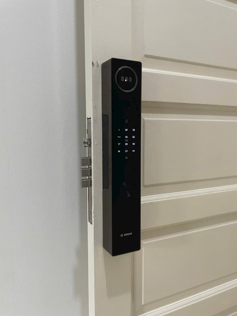 Khóa Nhận Diện Khuôn Mặt Bosch FU30 Plus - Ảnh 2